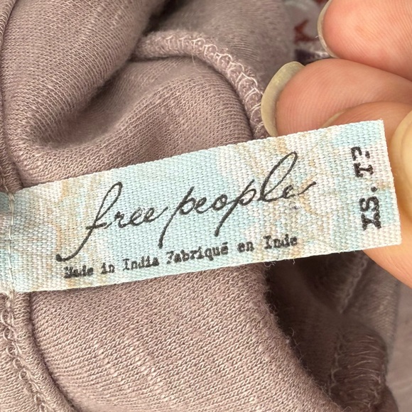 Free People Lavender Embroidered “Song of the South” dress / XS / EUC - Picture 15 of 17